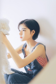 刘雨欣晒女儿照片
